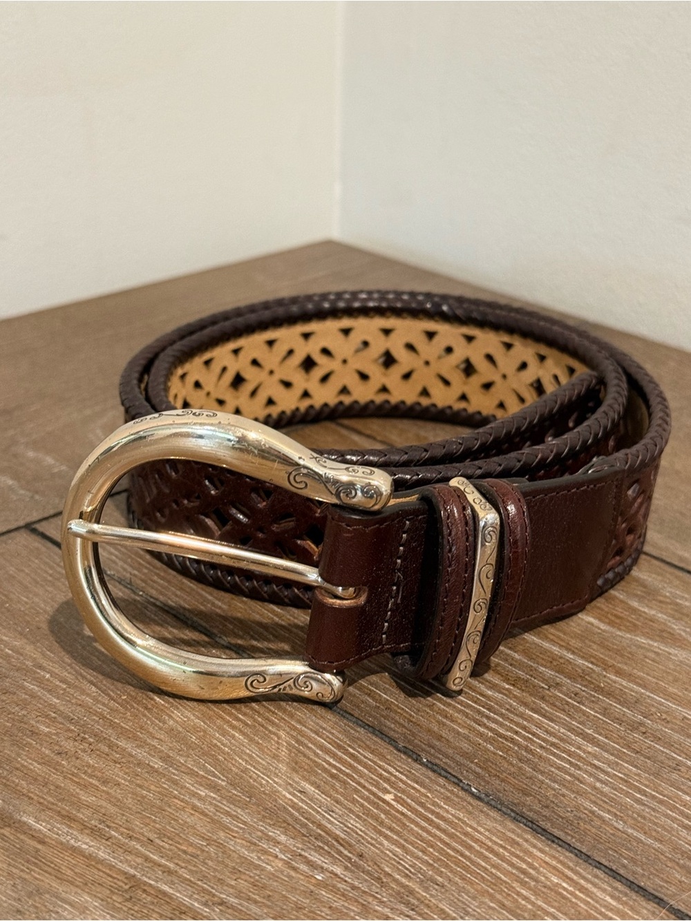 Brighton Women’s Brown Leather Belt B20238 Floral Cut Out Sz ML 32 EUC Silver